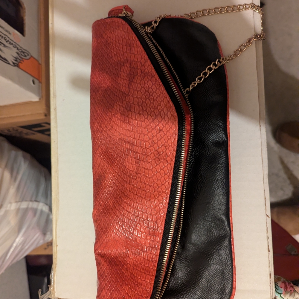 Red and Black Chain-Strap Shoulder Bag
